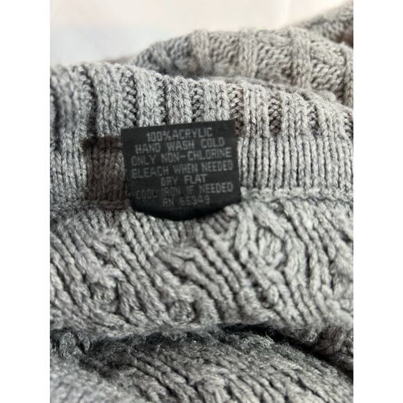 V. FRAAS Gray Scarf Poncho 100% Acrylic. One Size. Shrug. - Picture 6 of 6